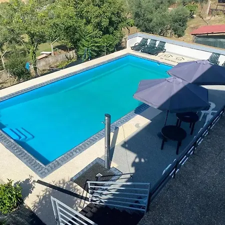 Comfortable With Private Pool In Braganca Macedo de Cavaleiros