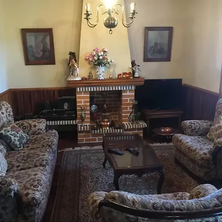 Comfortable With Private Pool In Braganca Macedo de Cavaleiros