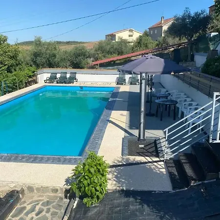 Villa Comfortable With Private Pool In Braganca