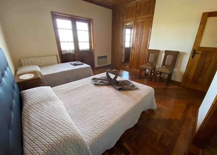 Comfortable With Private Pool In Braganca